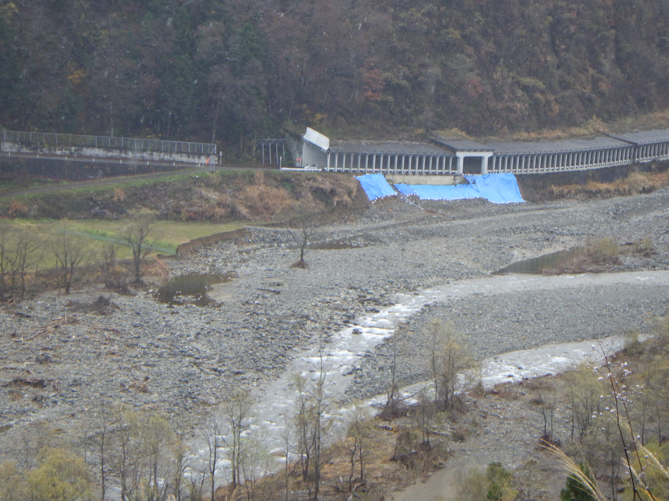 国道353号・一級河川清津川災害復旧工事（程島）