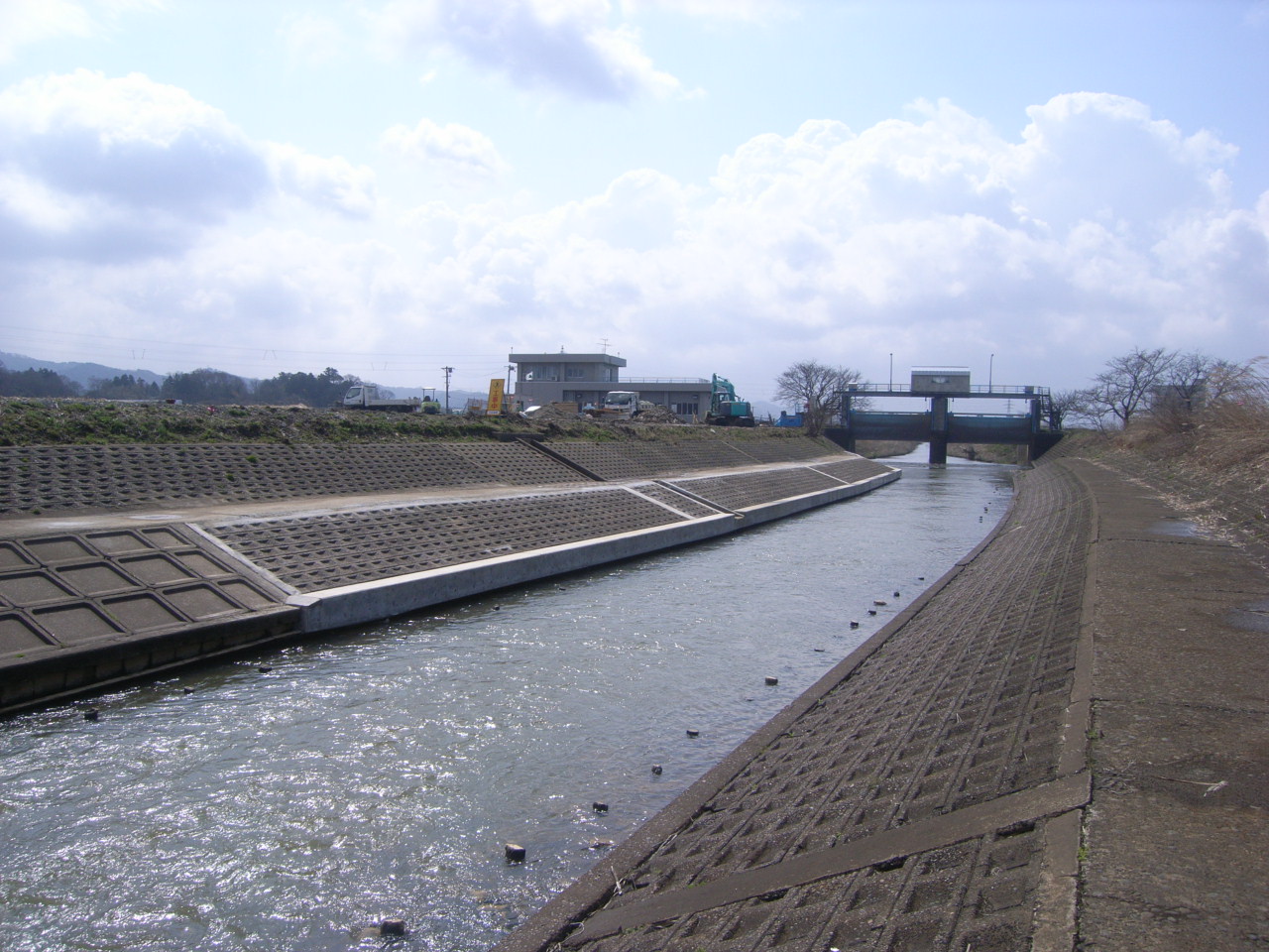 一般県道清津公園線側溝修繕工事